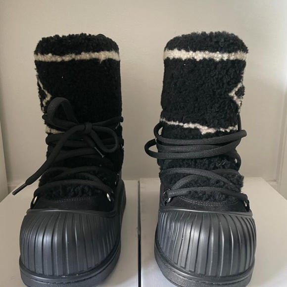 Louis Vuitton Shearling Boots - Picture 2 of 5